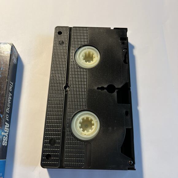 The Making Of The Abyss VHS Tape Promo James Cameron Rare HTF Behind the Scenes - Picture 5 of 5